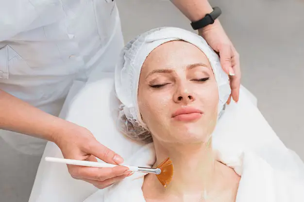 Best Chemical Peel Specialist in Thane - Dr. Asha Mourya