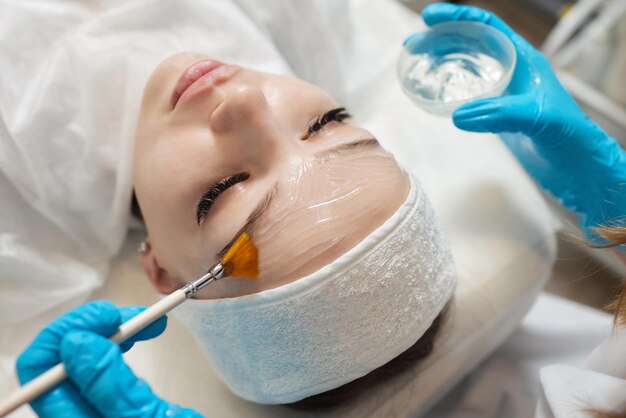 Best Chemical Peel Doctor in Thane - Dr. Asha Mourya
